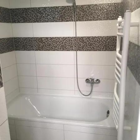 Mora Apartmanhaz Apartament Kiskunfélegyháza