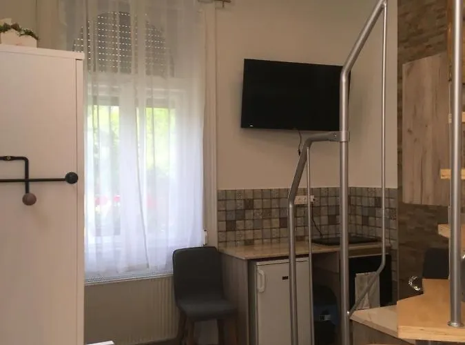 Mora Apartmanhaz * Kiskunfélegyháza