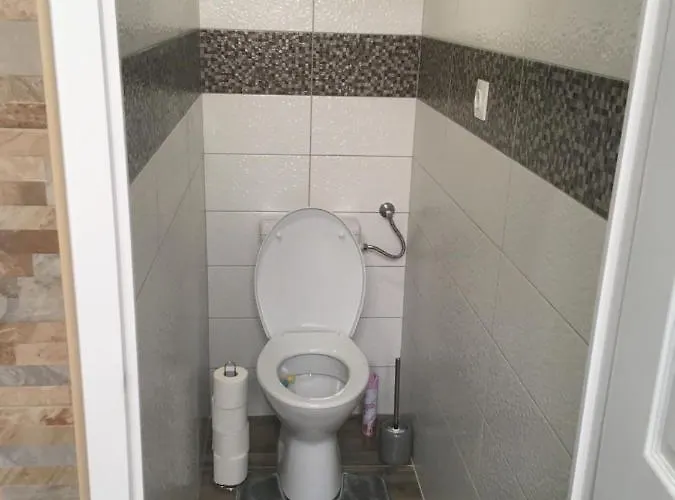 Mora Apartmanhaz *